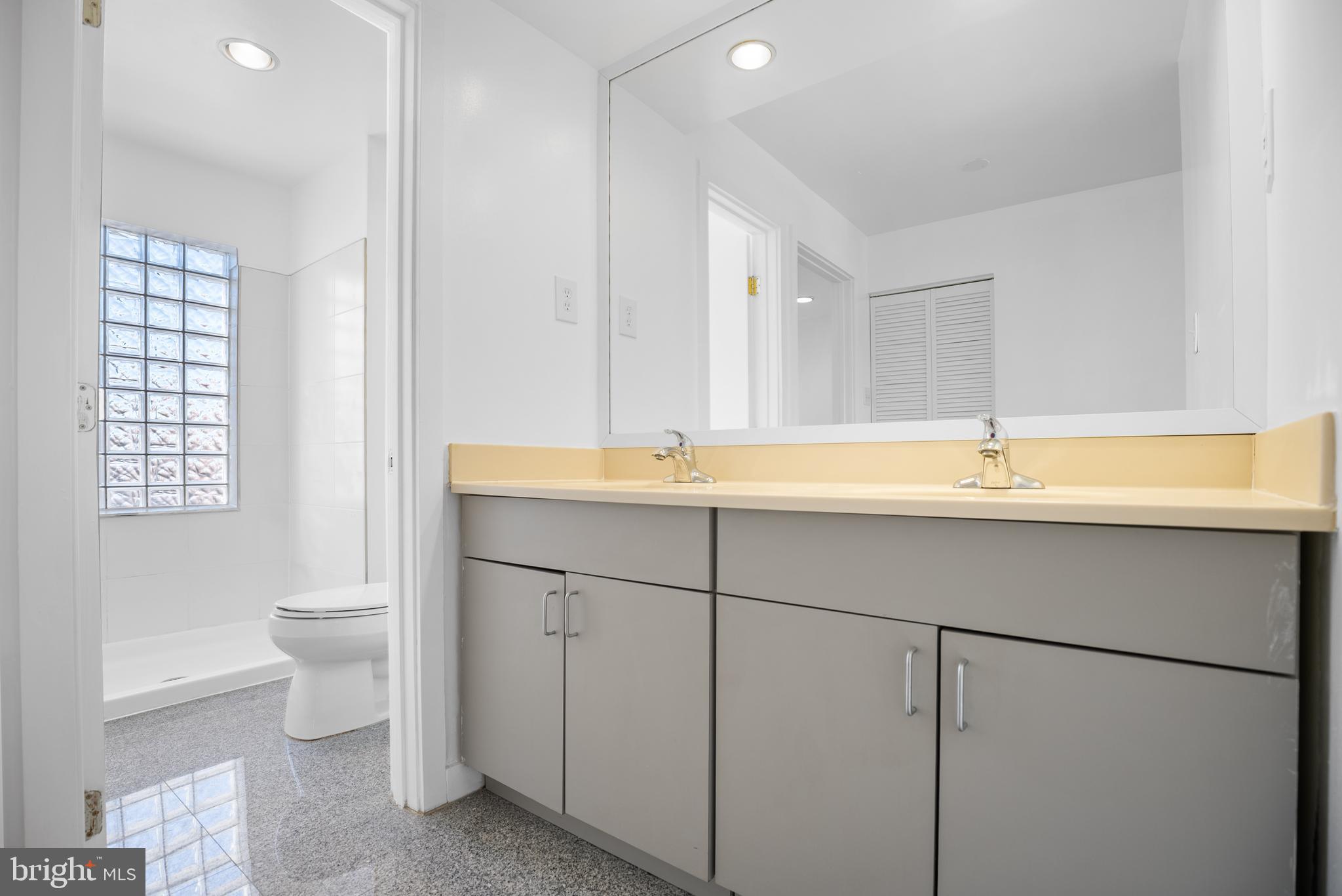 FAIRMOUNT - Residential