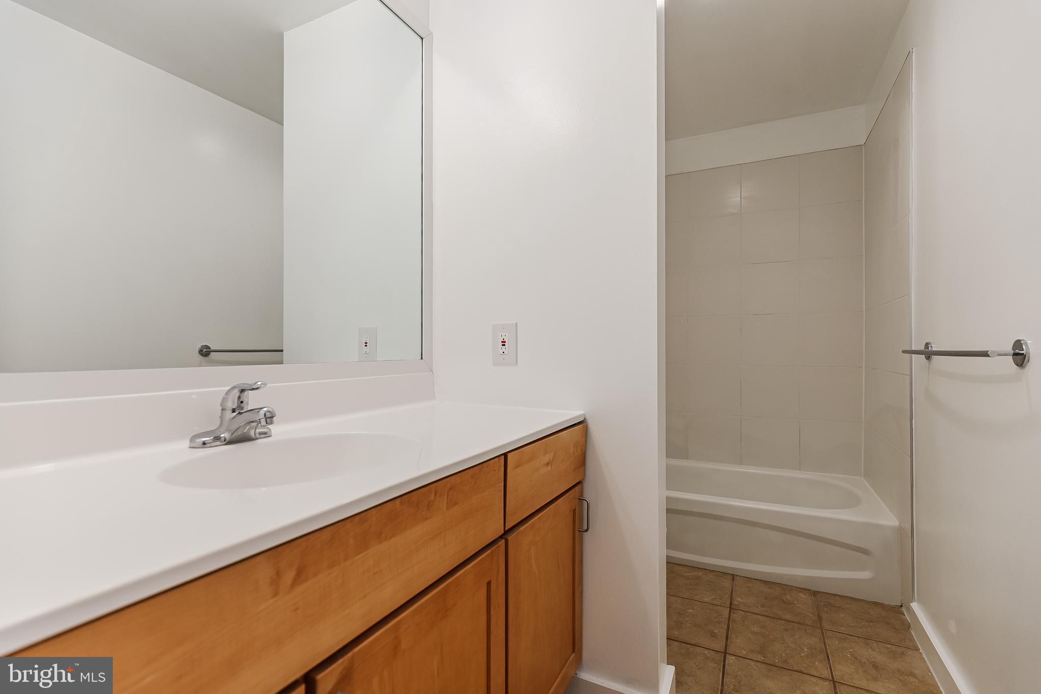 FAIRMOUNT - Residential