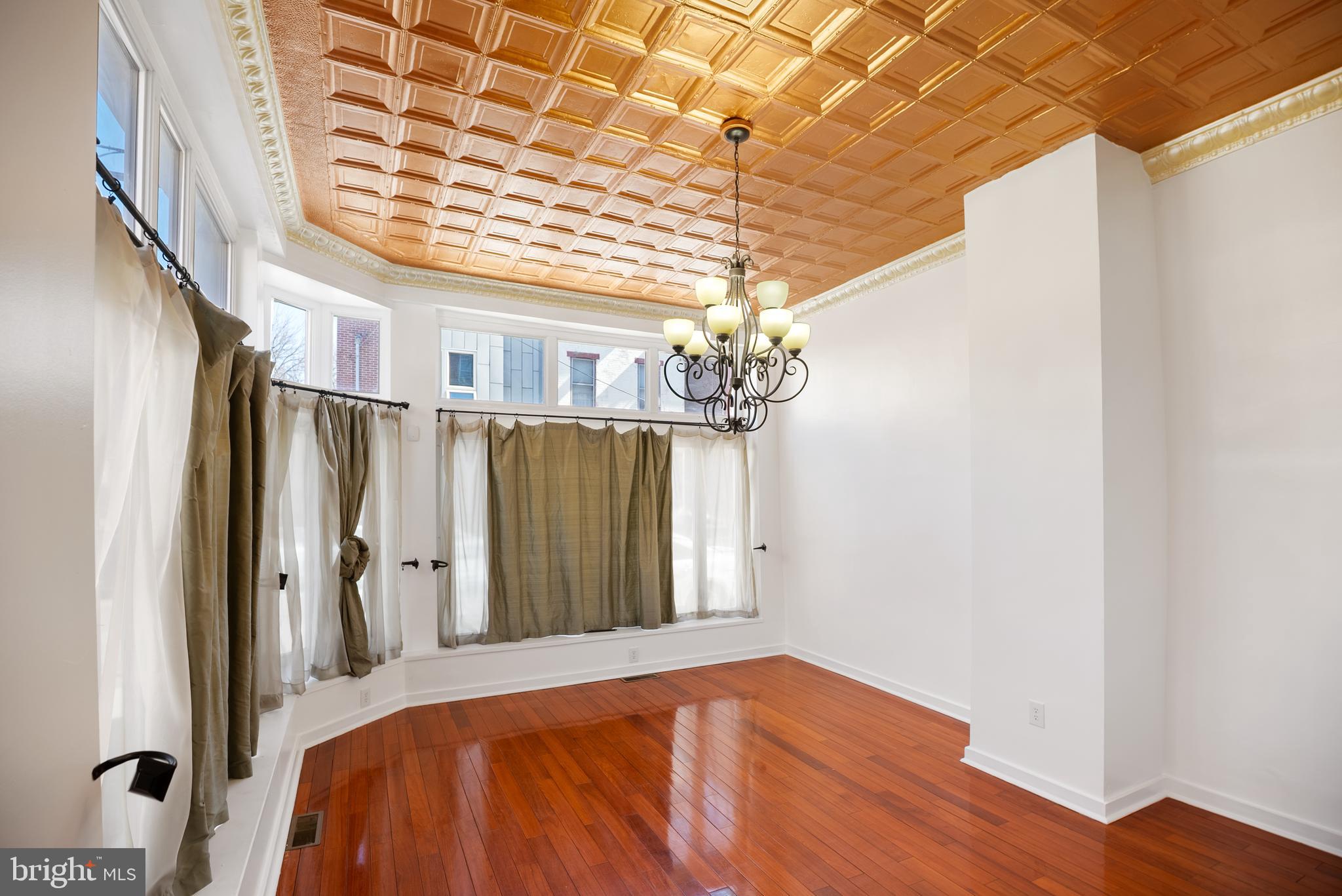 FAIRMOUNT - Residential