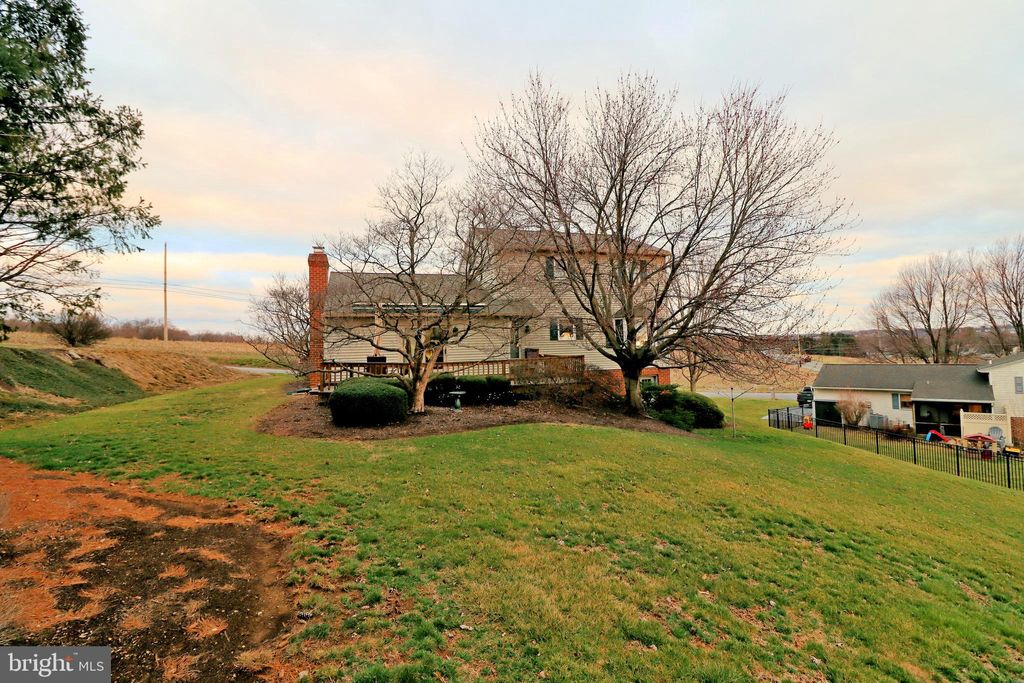 Photo of 402 Snyder Hill Road, LITITZ, PA 17543 (MLS # PALA2065764)