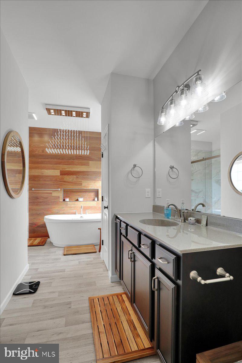 CORNWALL JUNCTION - Residential