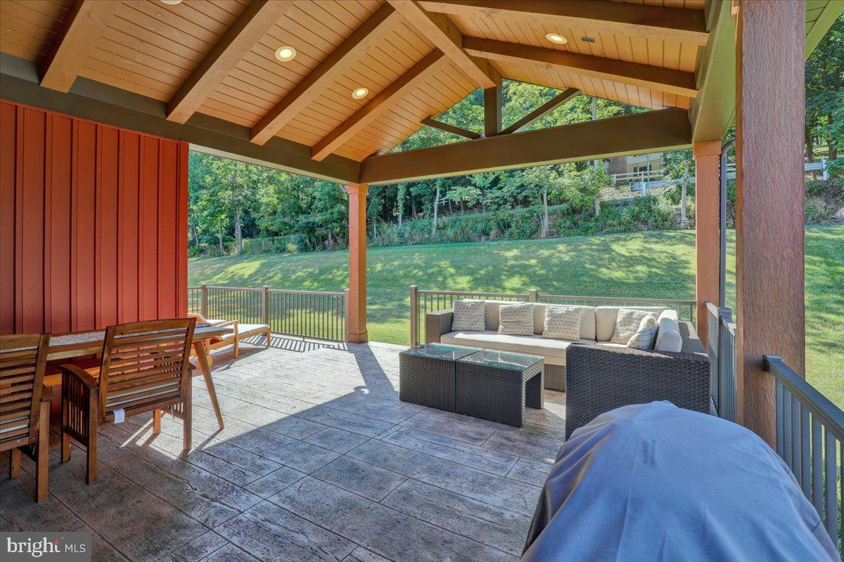 CORNWALL JUNCTION - Residential