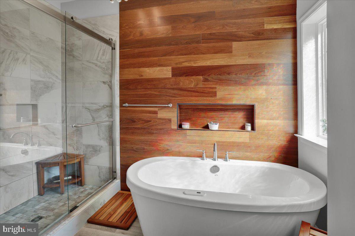 CORNWALL JUNCTION - Residential