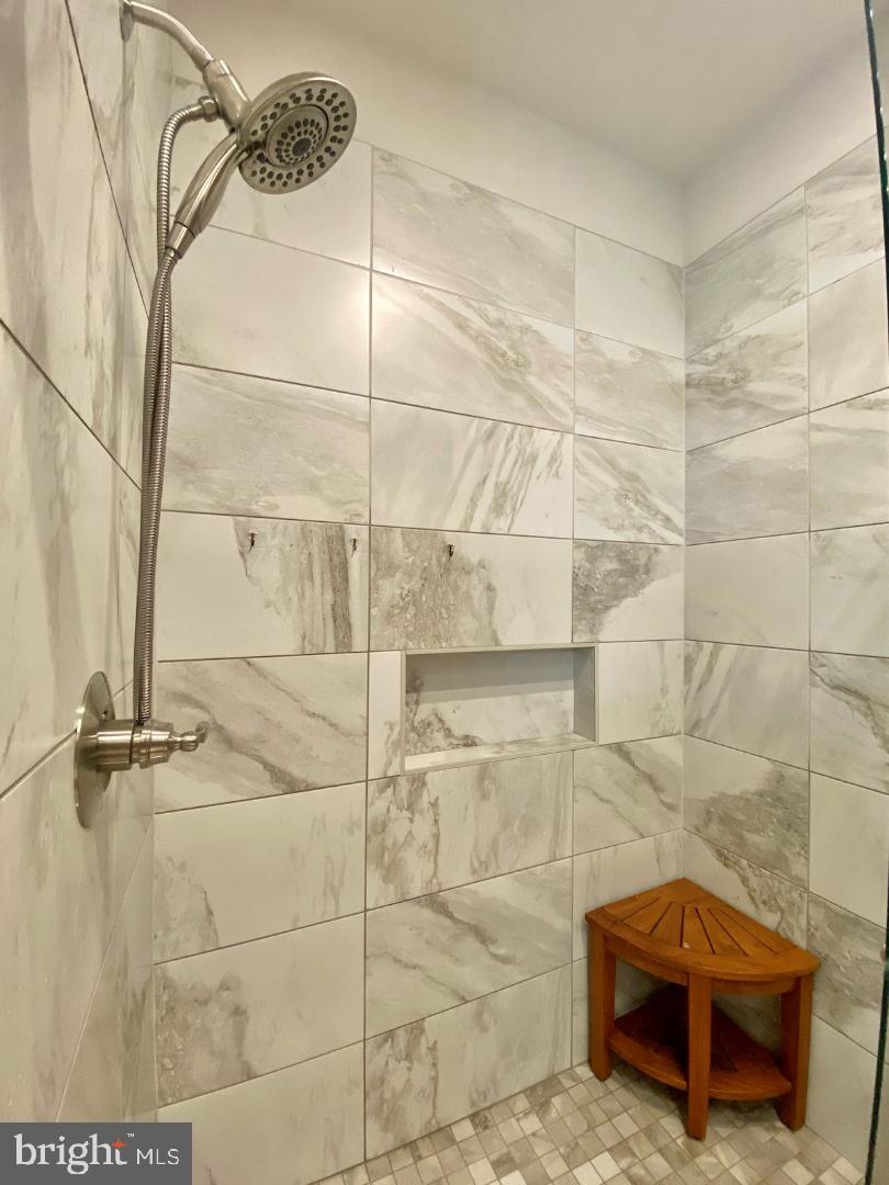 CORNWALL JUNCTION - Residential