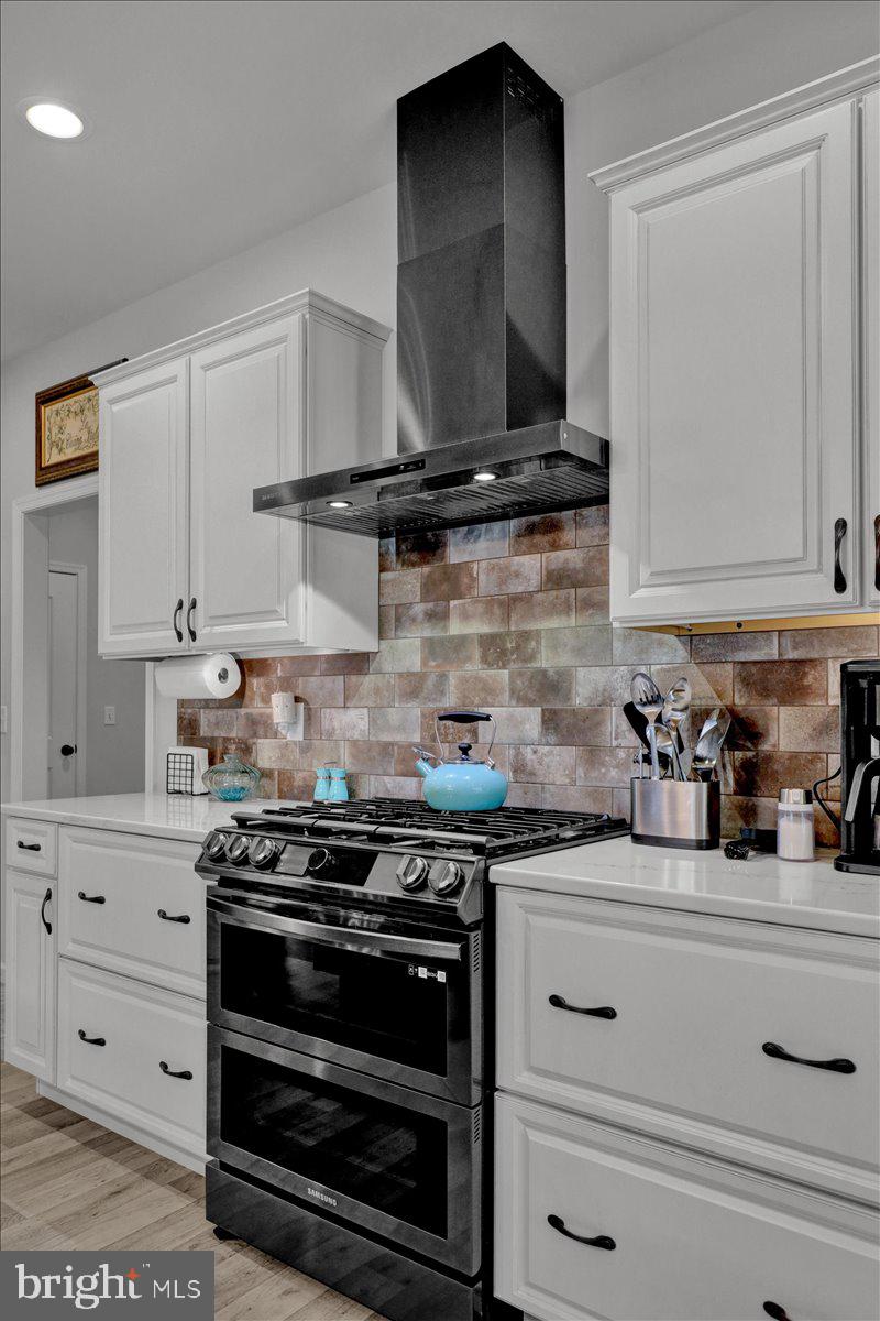 CORNWALL JUNCTION - Residential