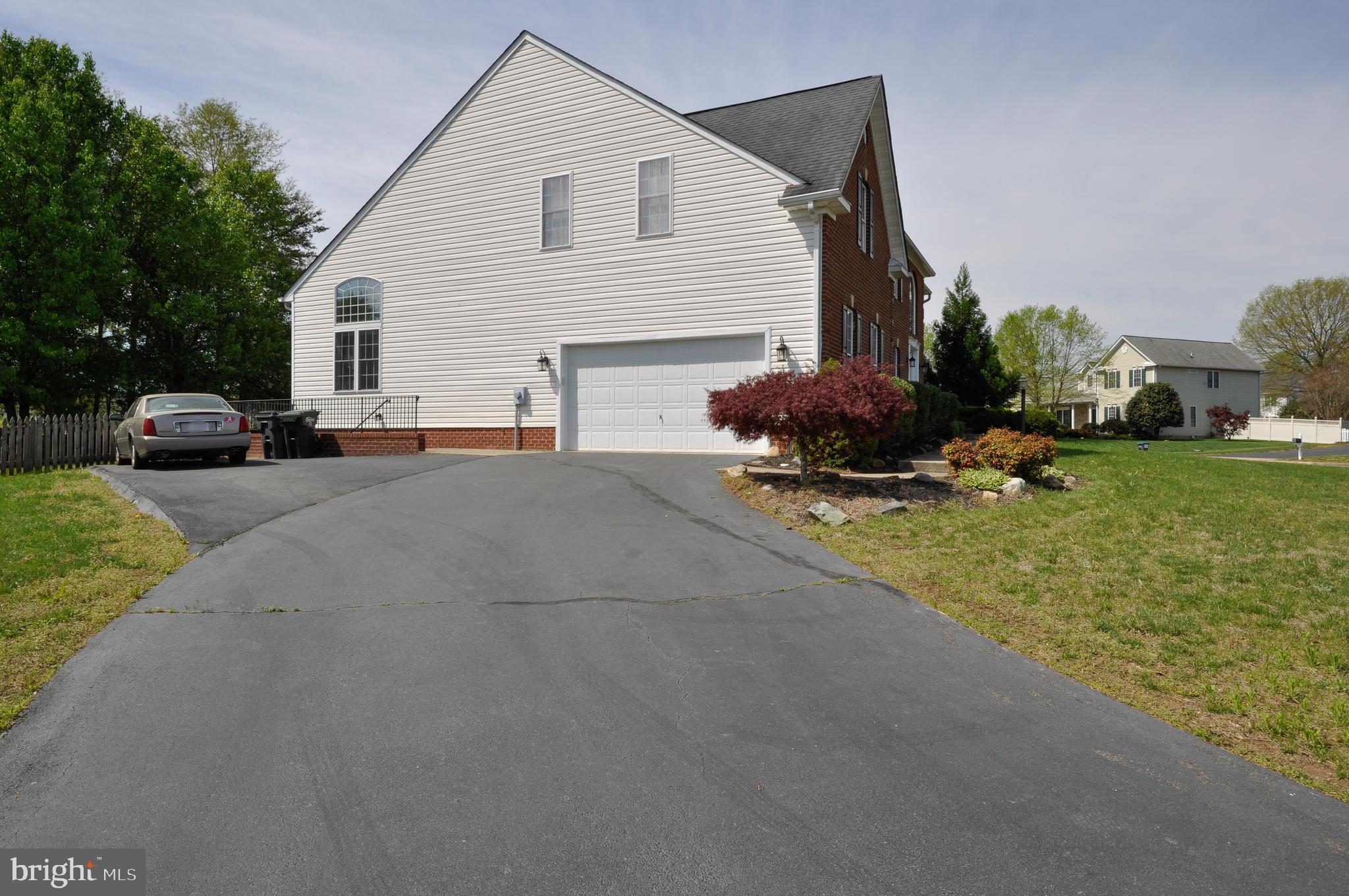 RIVER CLUB ESTATES - Residential