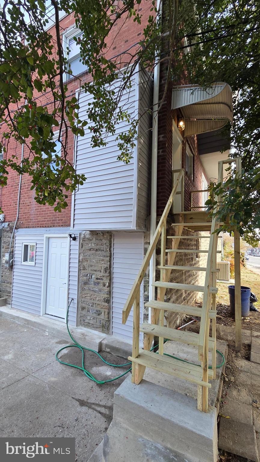 WEST OAK LANE - Residential