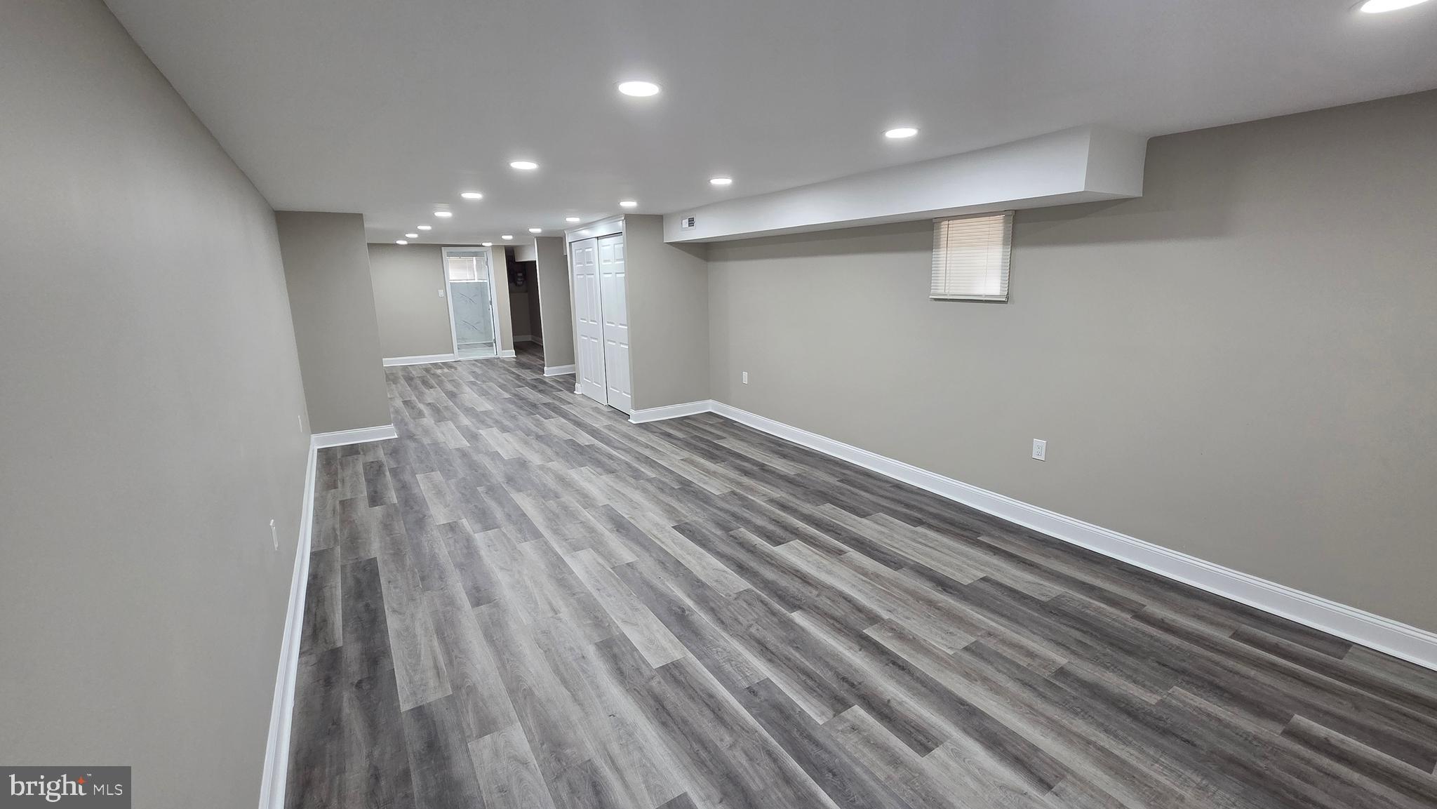 WEST OAK LANE - Residential