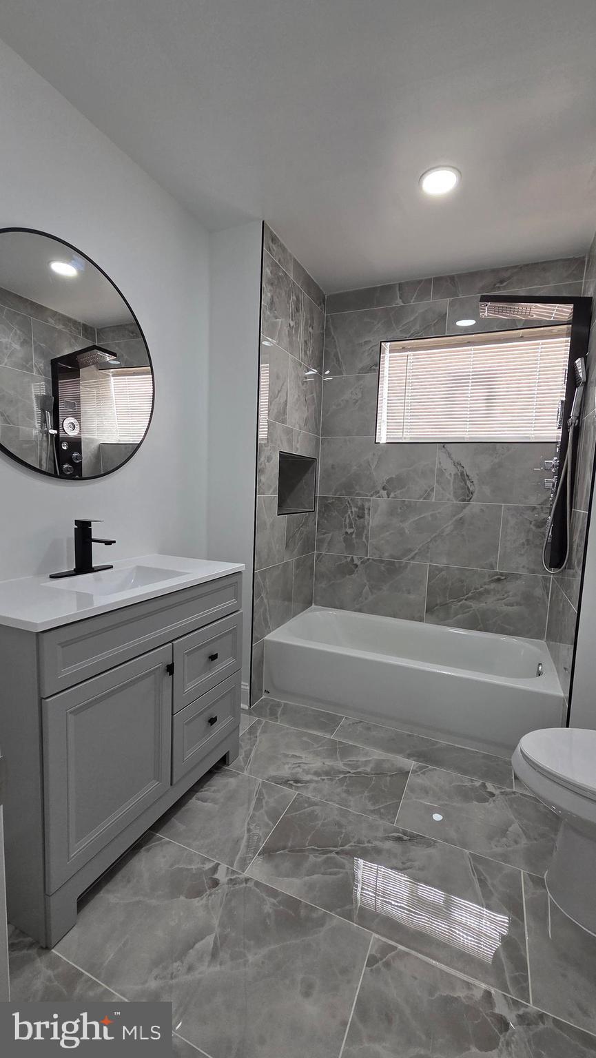 WEST OAK LANE - Residential