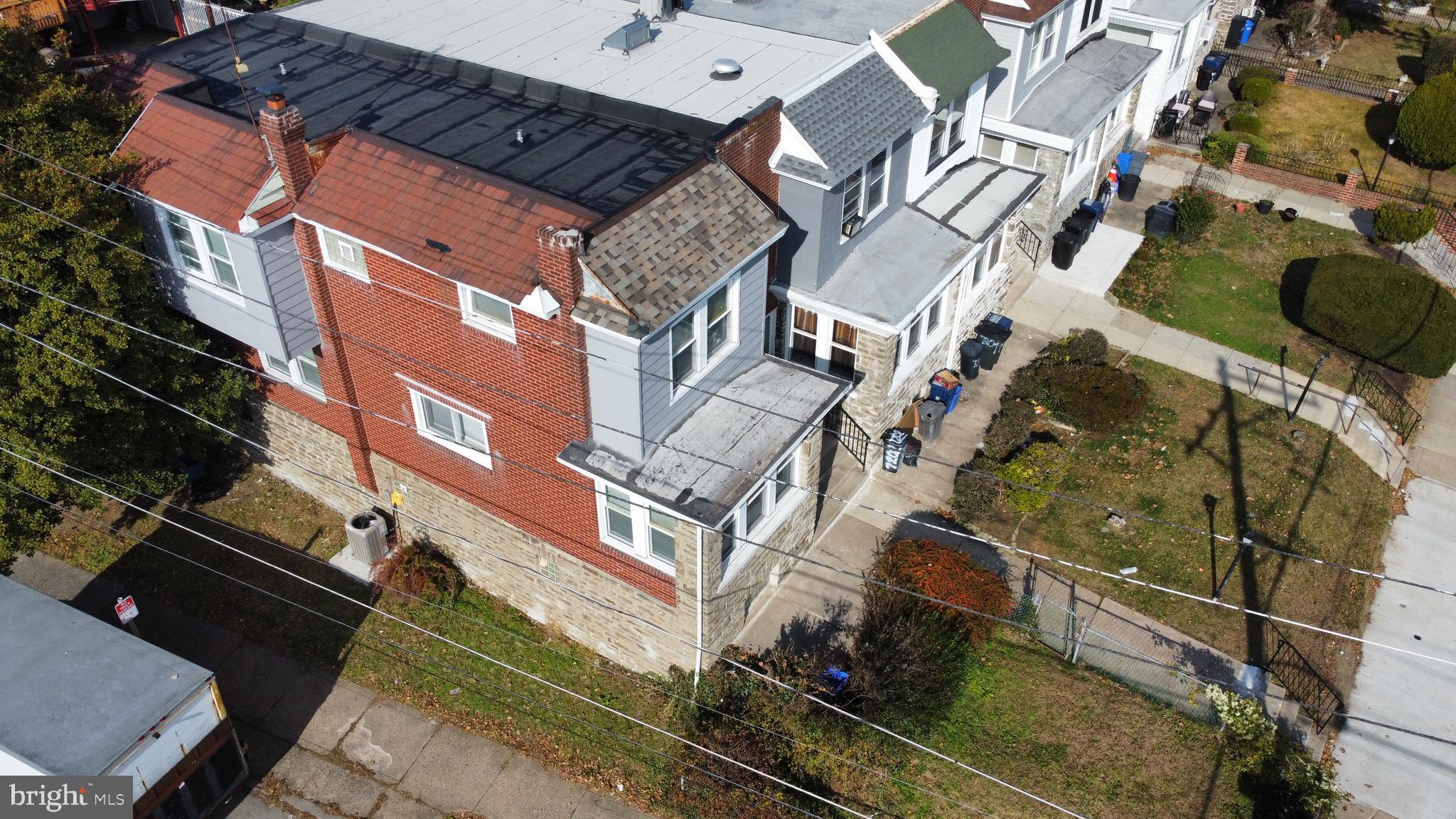 WEST OAK LANE - Residential