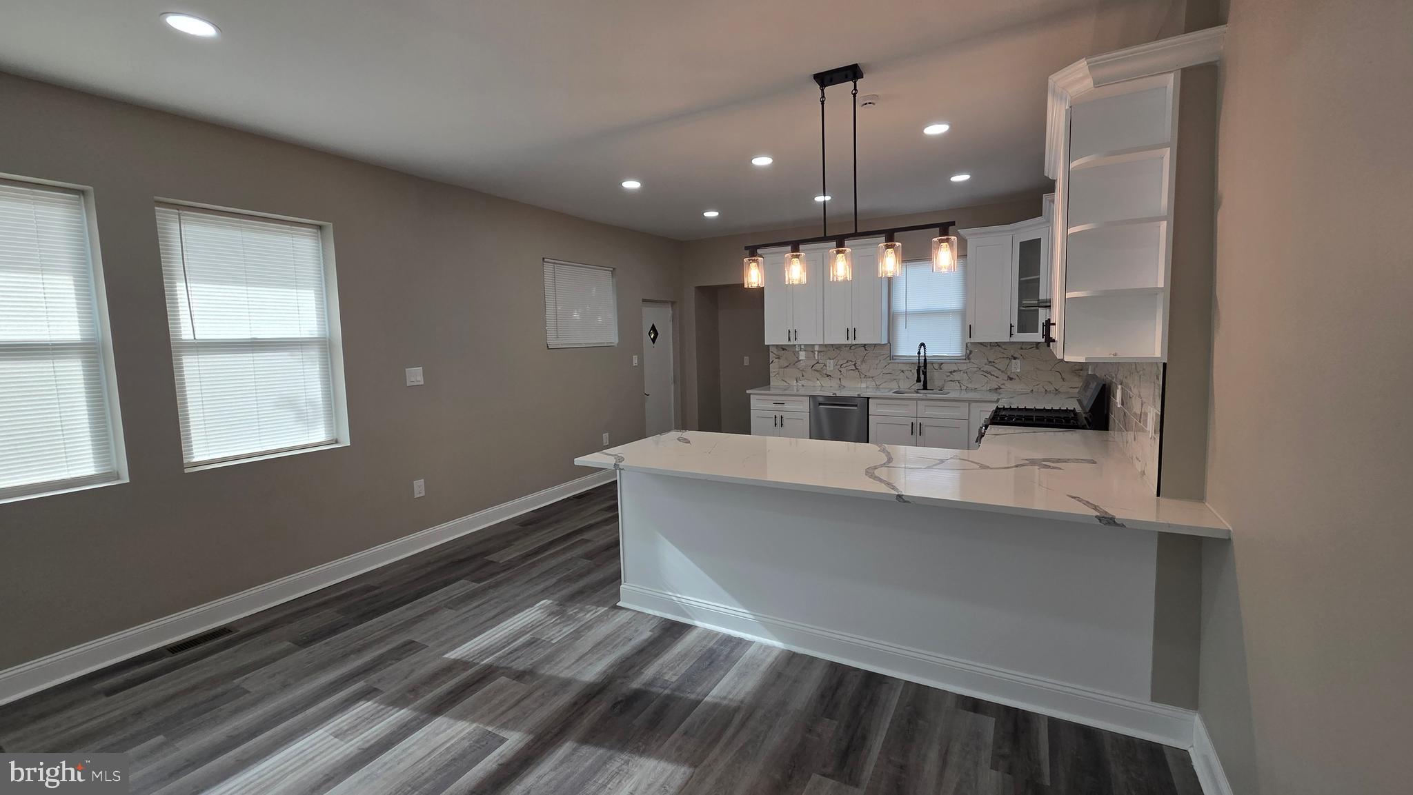 WEST OAK LANE - Residential