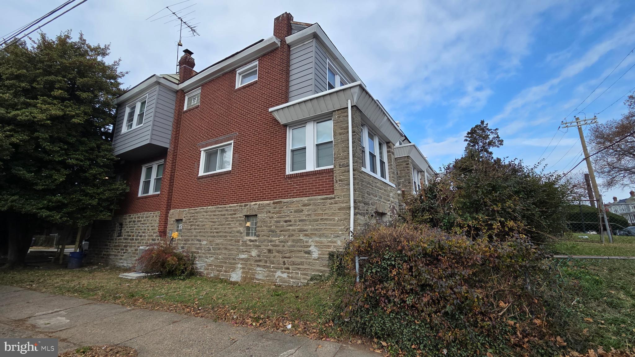 WEST OAK LANE - Residential