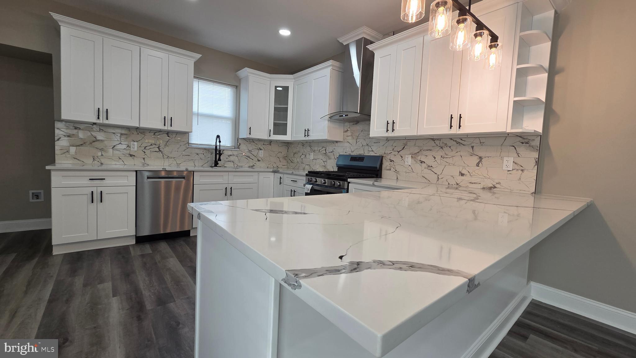 WEST OAK LANE - Residential