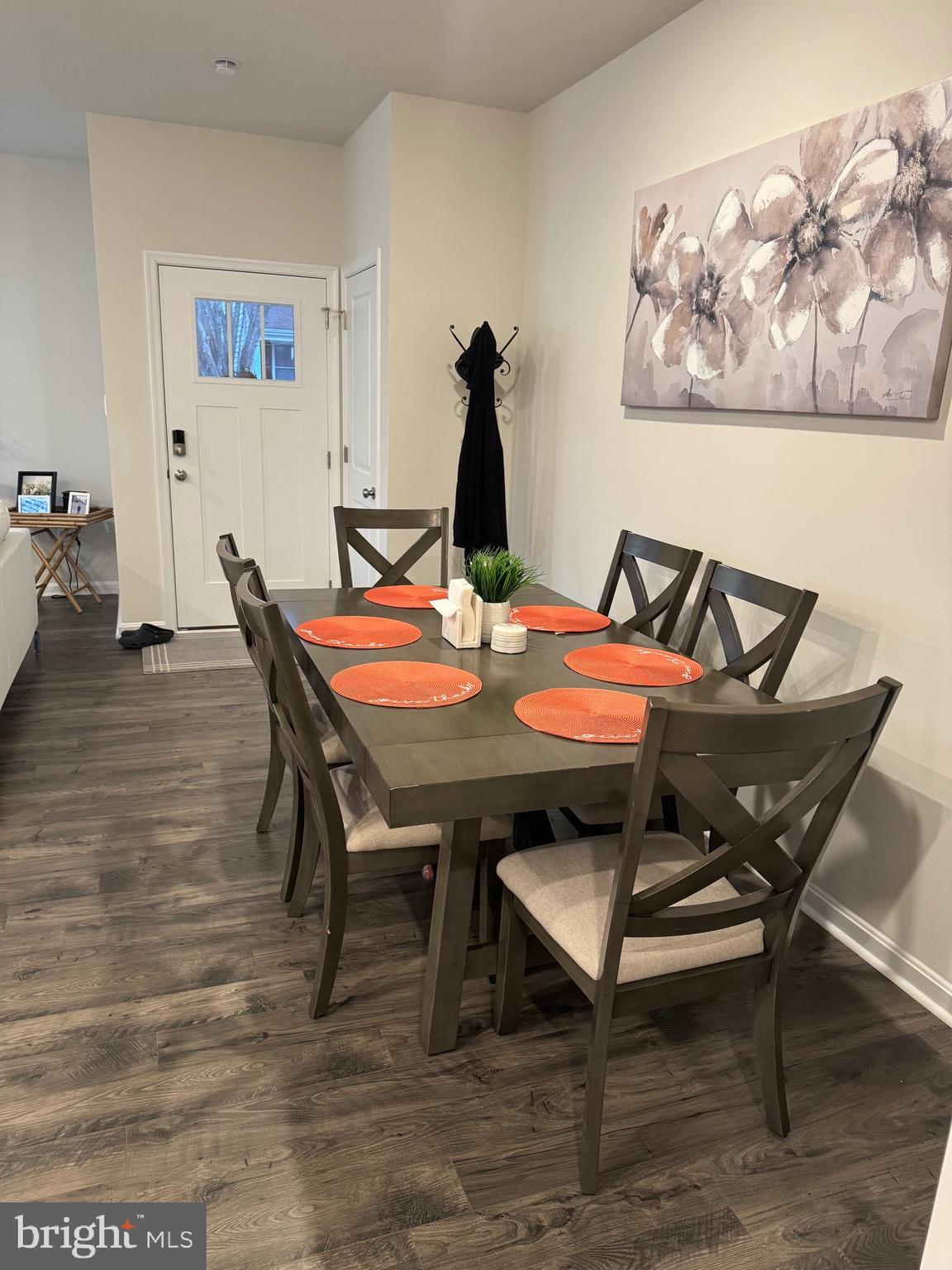 LADYSMITH VILLAGE - Residential