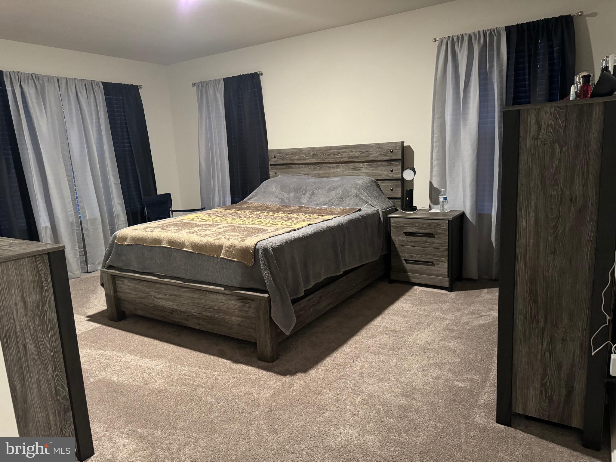 LADYSMITH VILLAGE - Residential