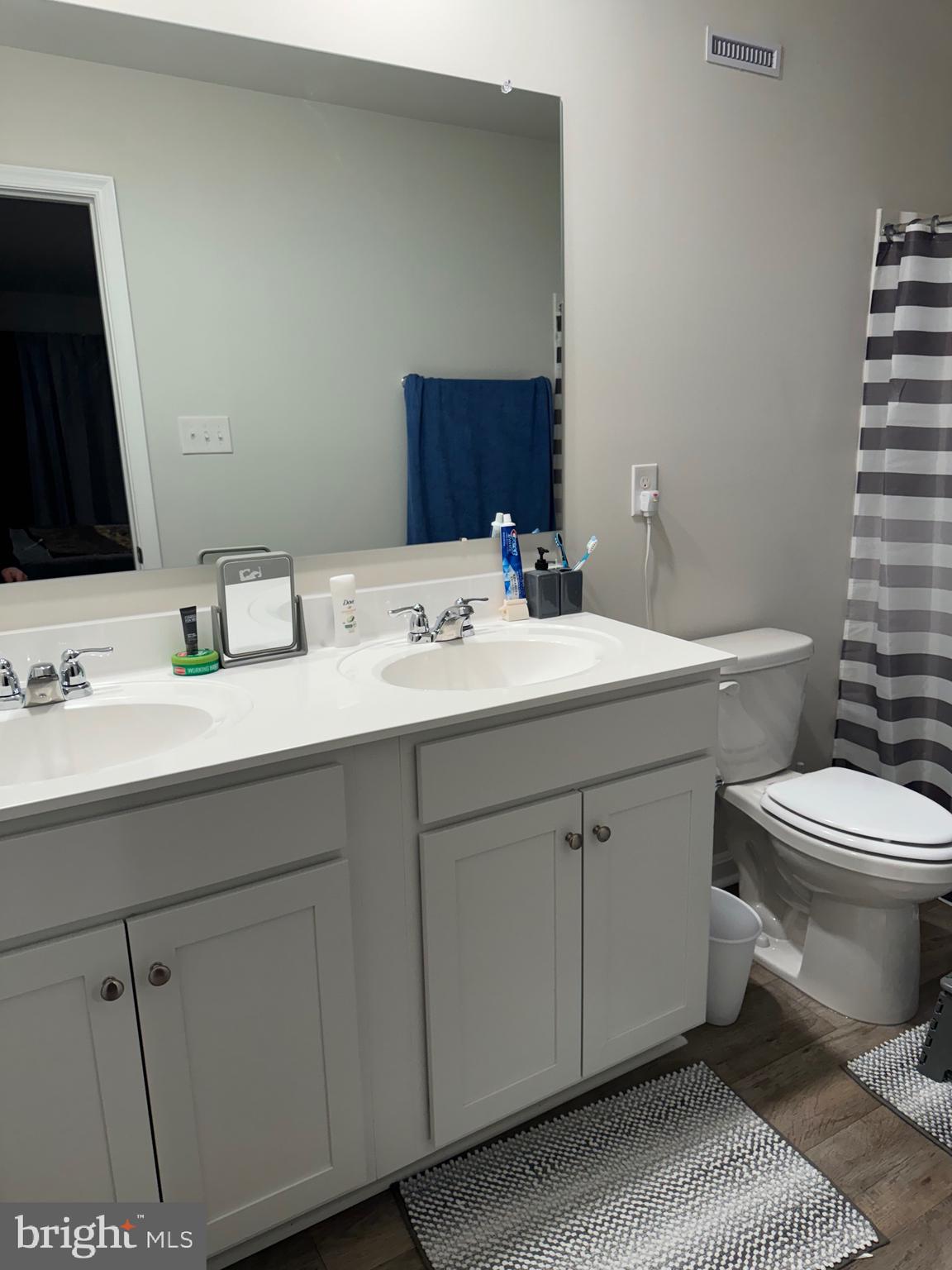 LADYSMITH VILLAGE - Residential