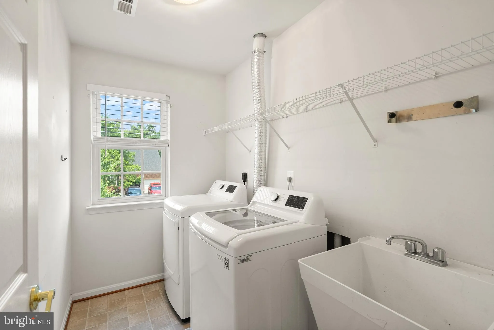 Bristow, Virginia 20136, United States, 6 Bedrooms Bedrooms, ,4 BathroomsBathrooms,Residential,Coming Soon,165263