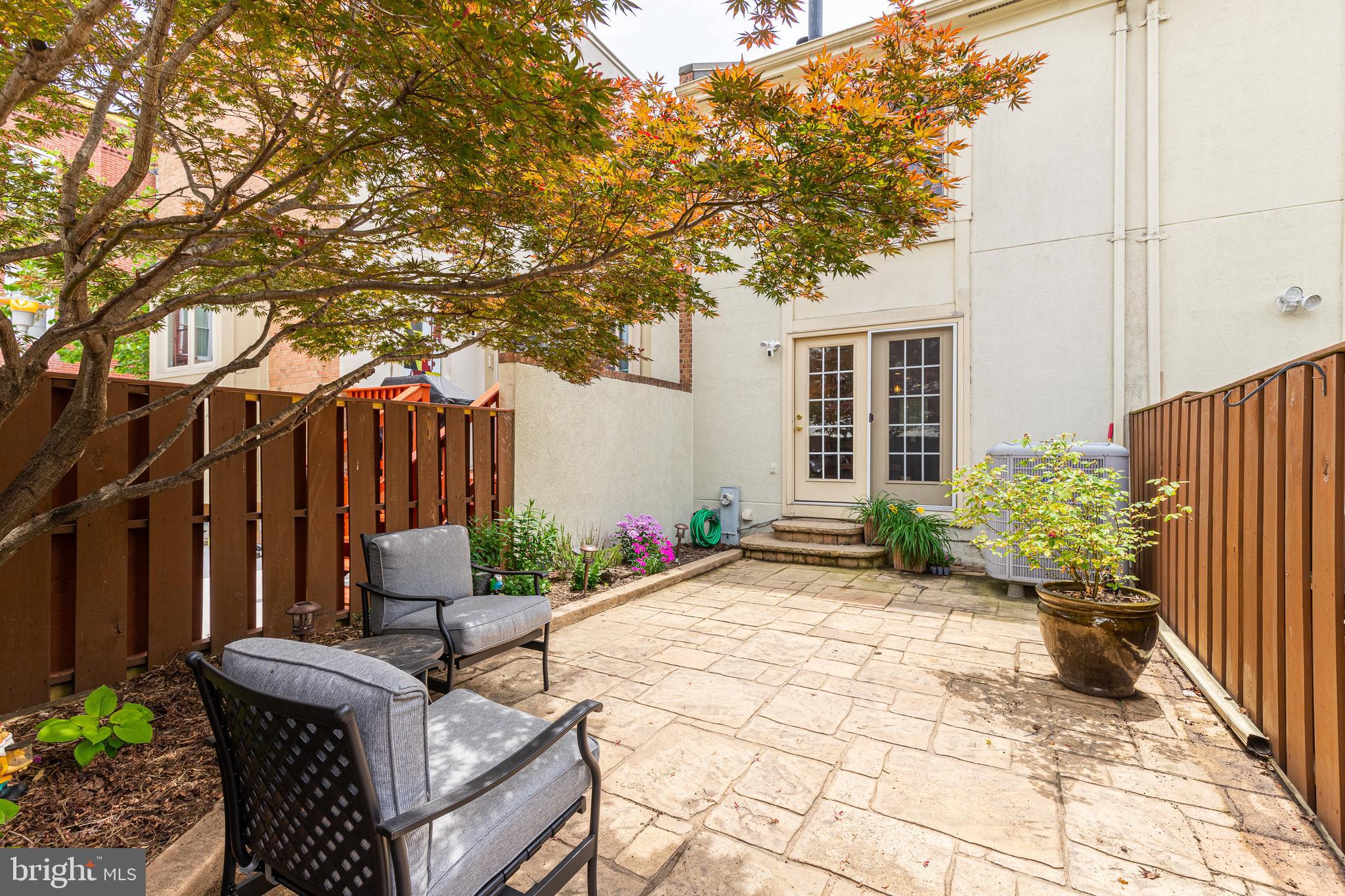 CANTON SQUARE - Residential