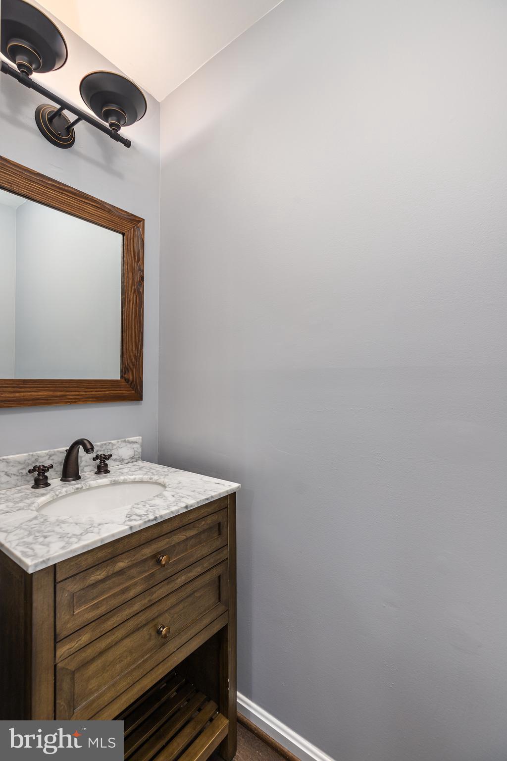 CANTON SQUARE - Residential