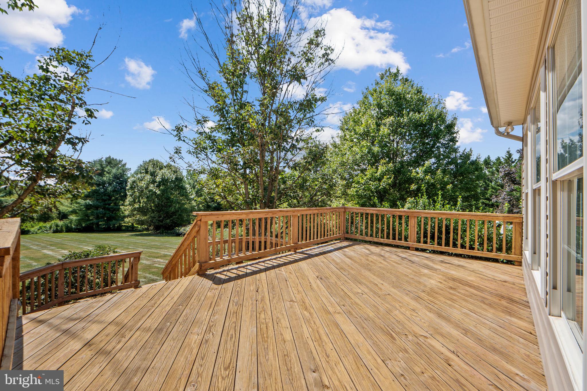 16009 FIELDS END COURT