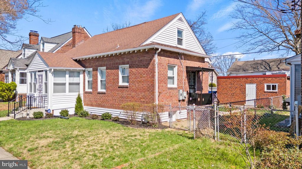 Photo of 2108 31st Place SE, WASHINGTON, DC 20020 (MLS # DCDC2252180)