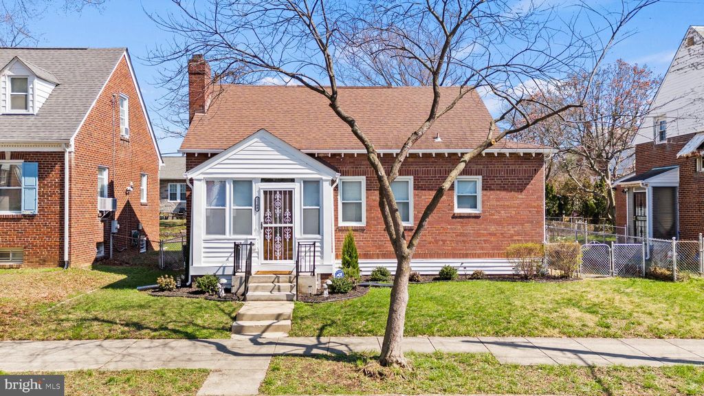 Photo of 2108 31st Place SE, WASHINGTON, DC 20020 (MLS # DCDC2252180)