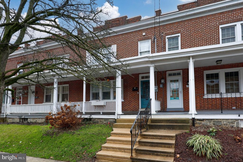 Photo of 144 E Ross Street, Lancaster, PA 17602 (MLS # PALA2047824)