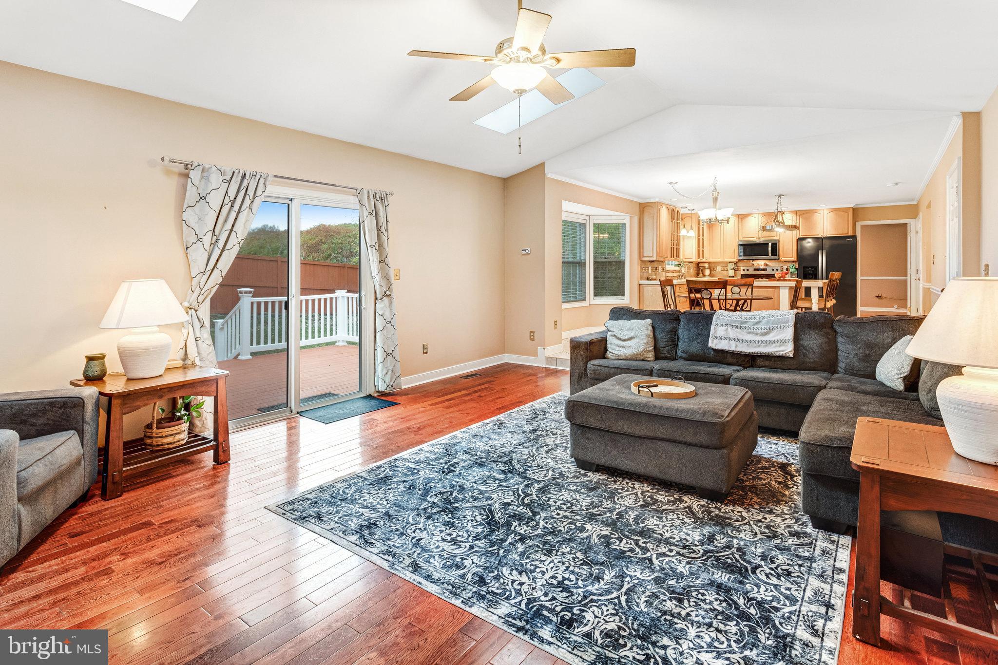 STRATFORD PLACE - Residential