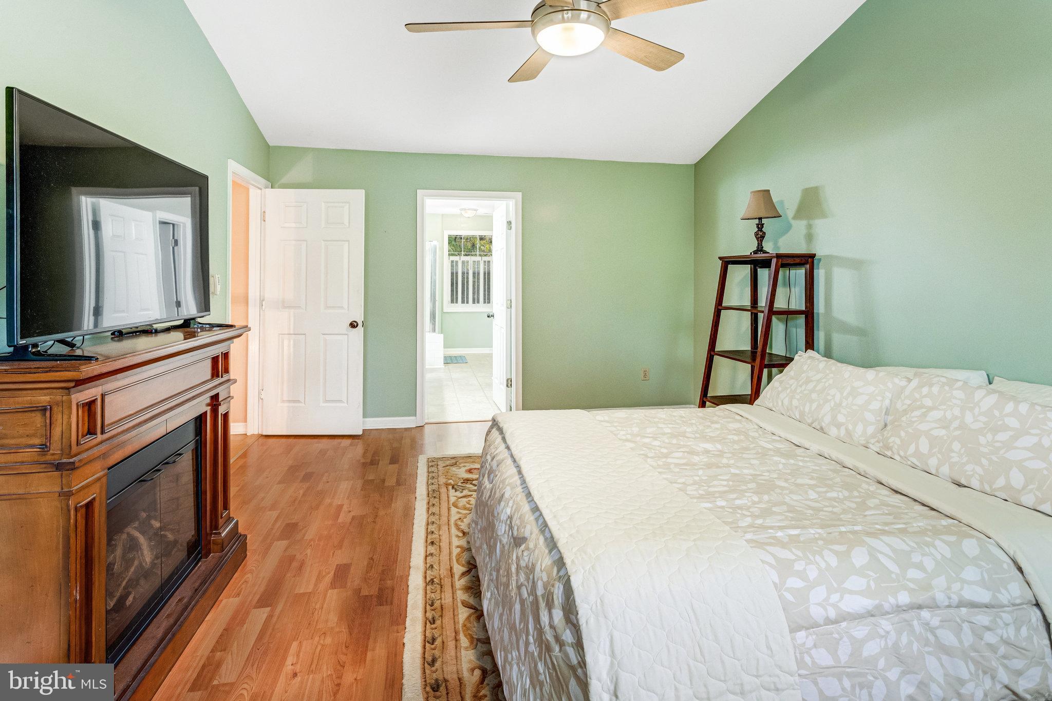 STRATFORD PLACE - Residential