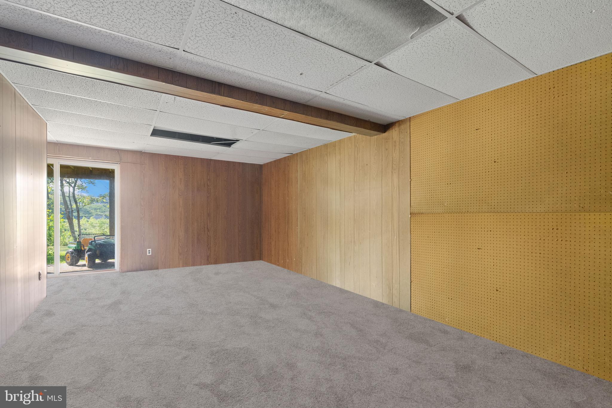 HUNT LEIGH - Residential