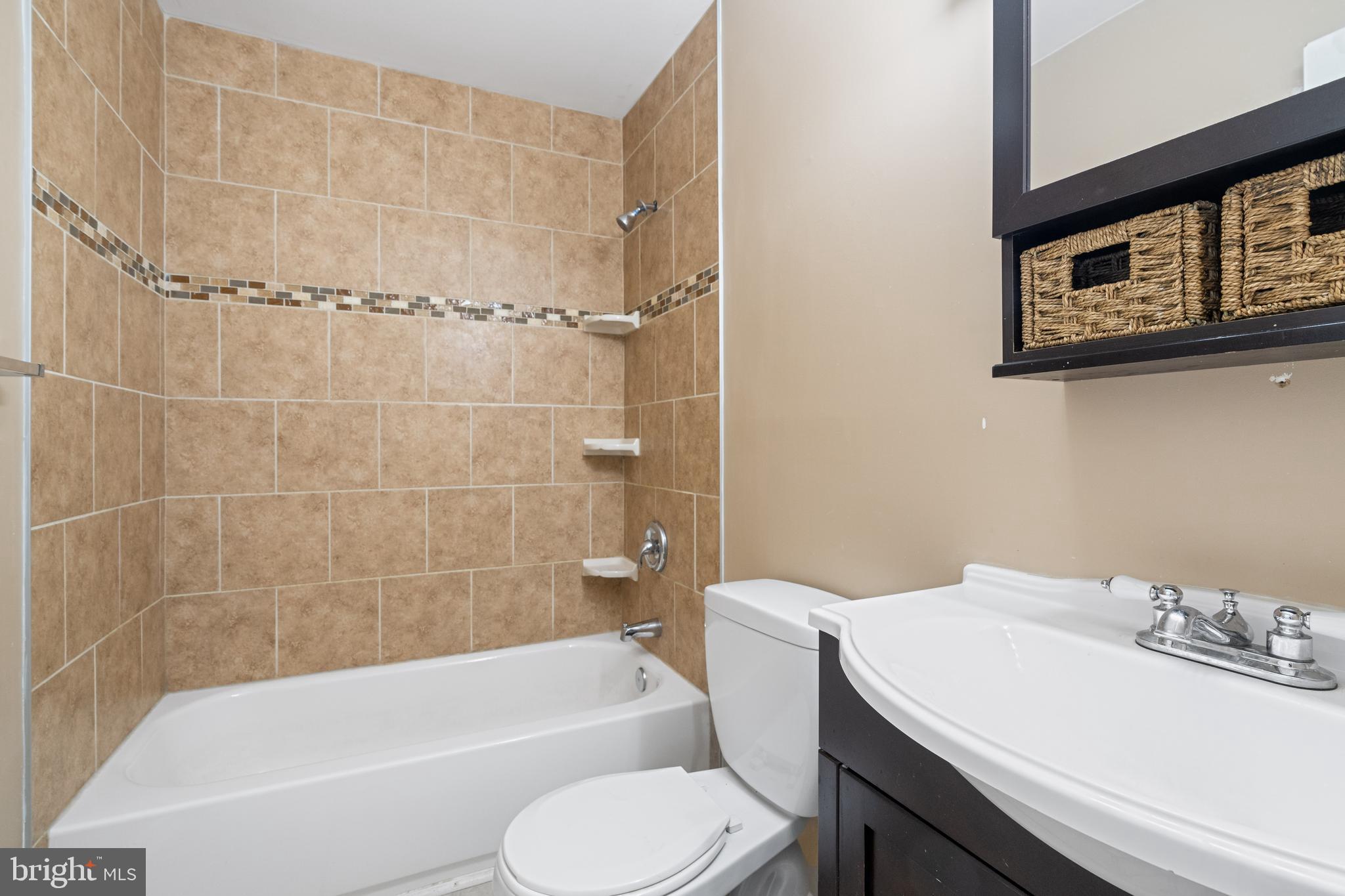 HUNT LEIGH - Residential