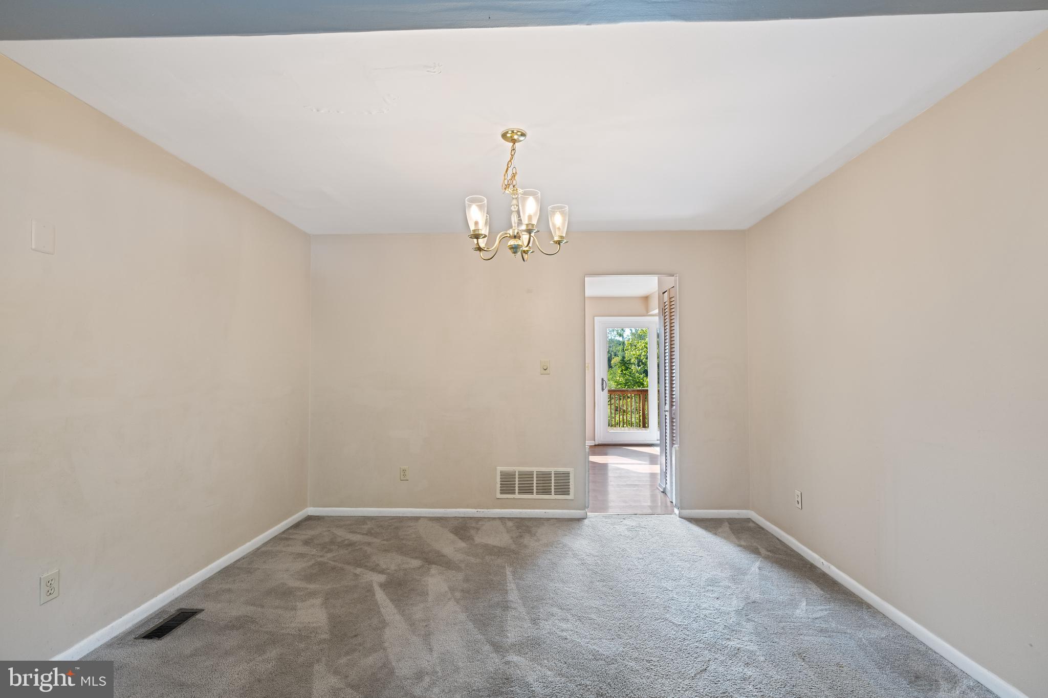 HUNT LEIGH - Residential