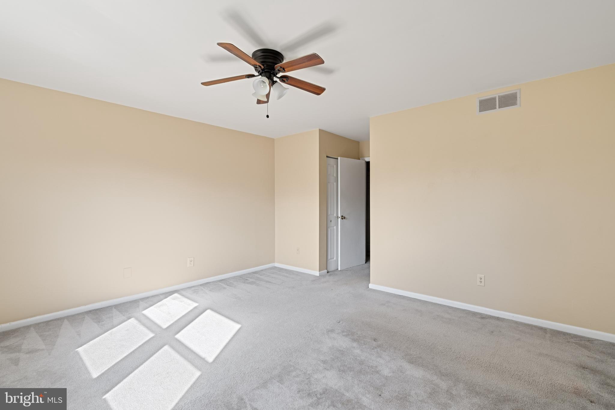 HUNT LEIGH - Residential