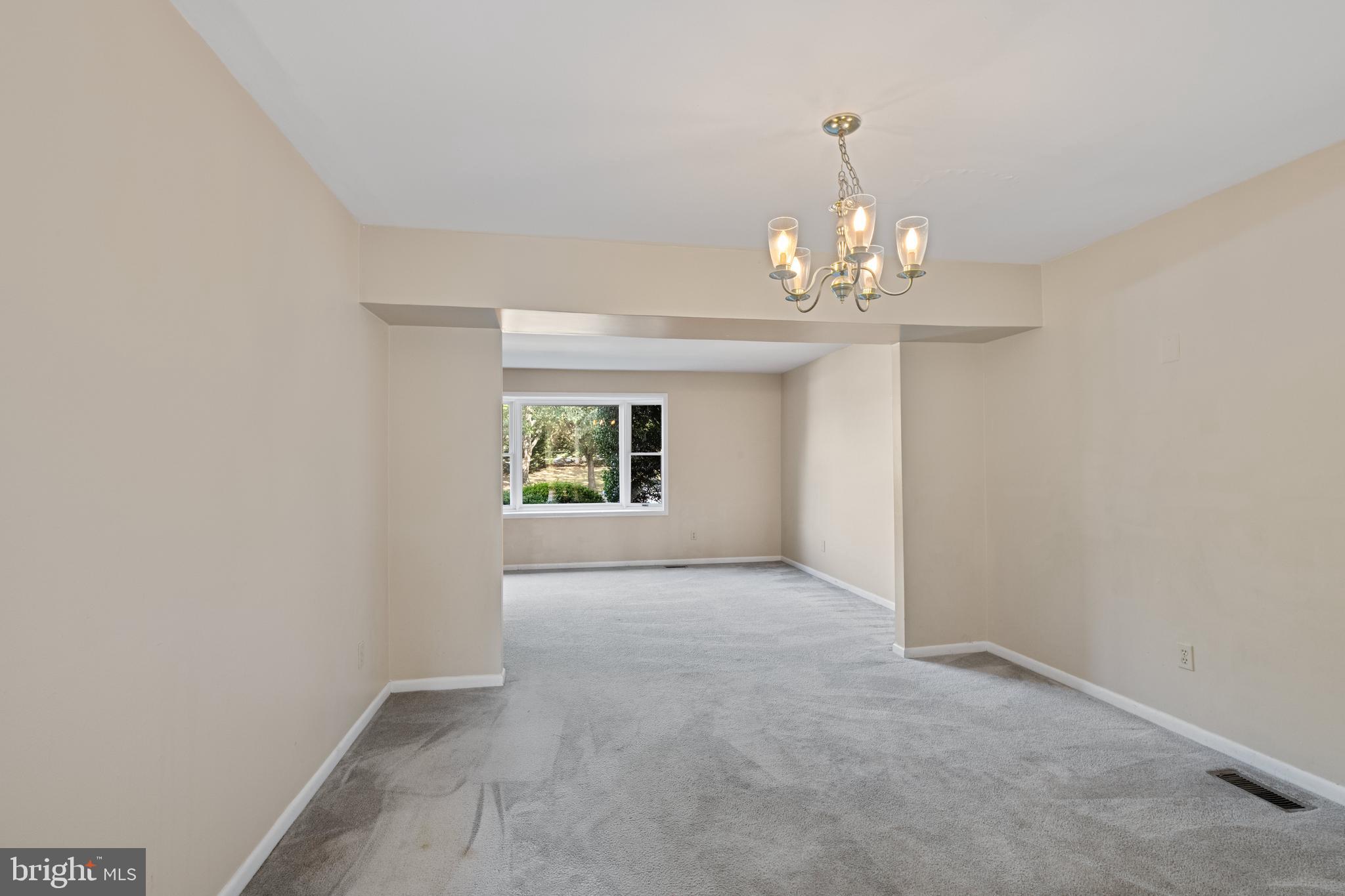 HUNT LEIGH - Residential