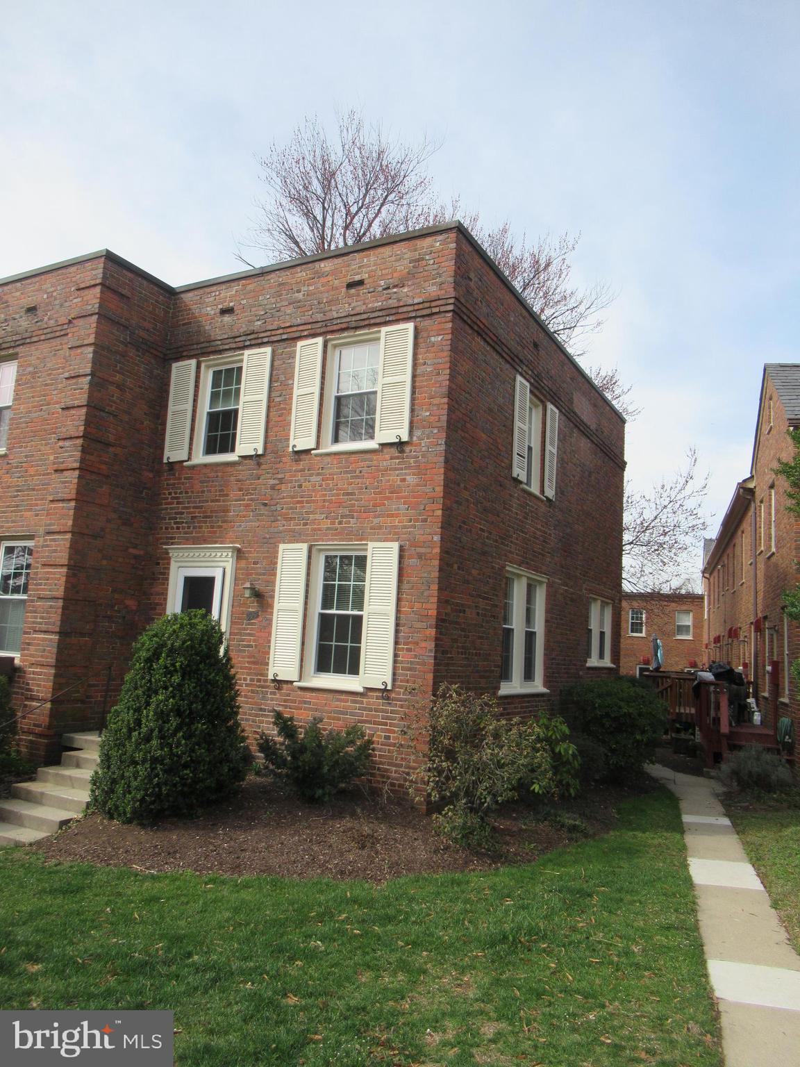 ARLINGTON VILLAGE - Residential
