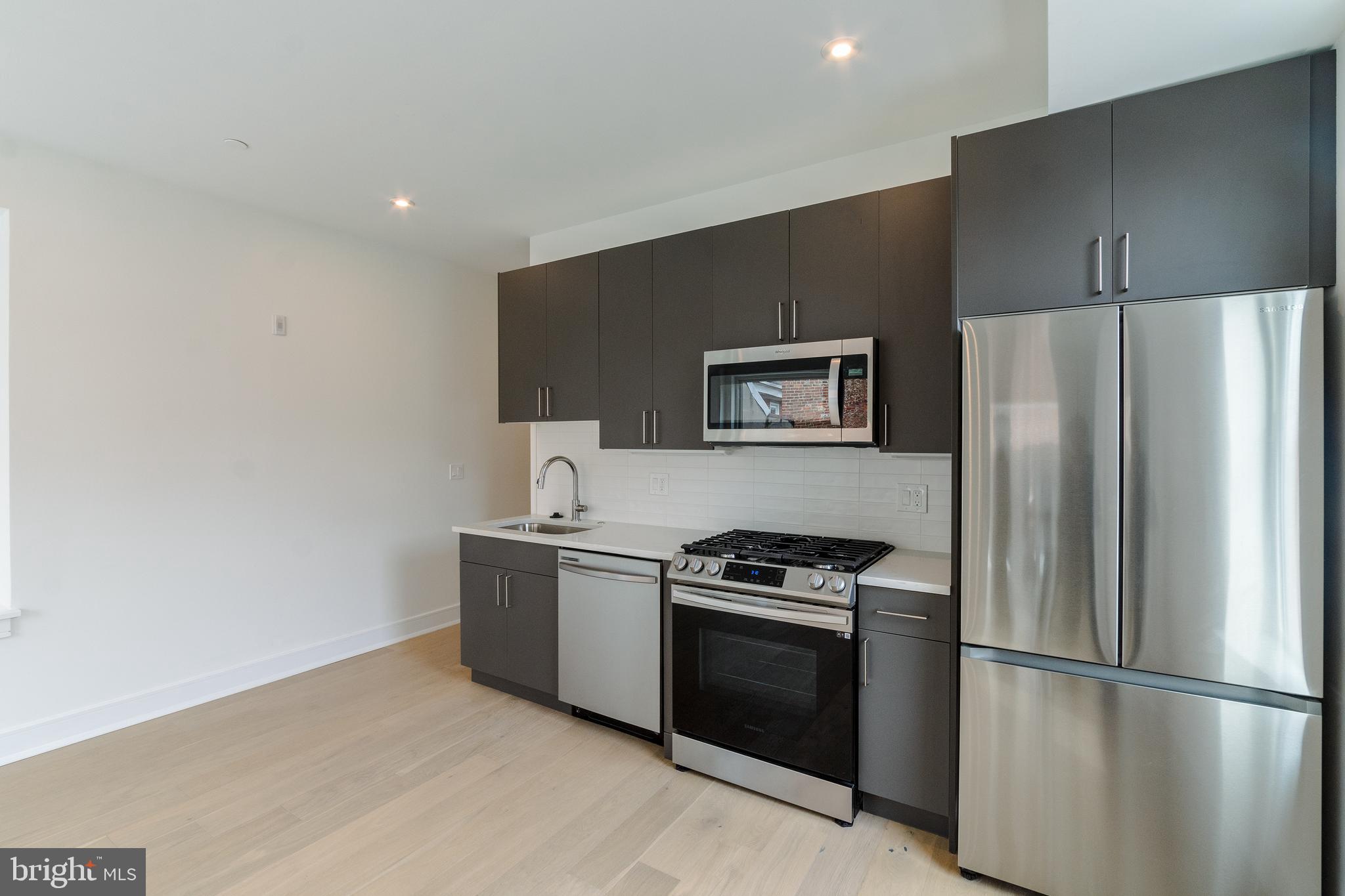 SOCIETY HILL - Residential Lease