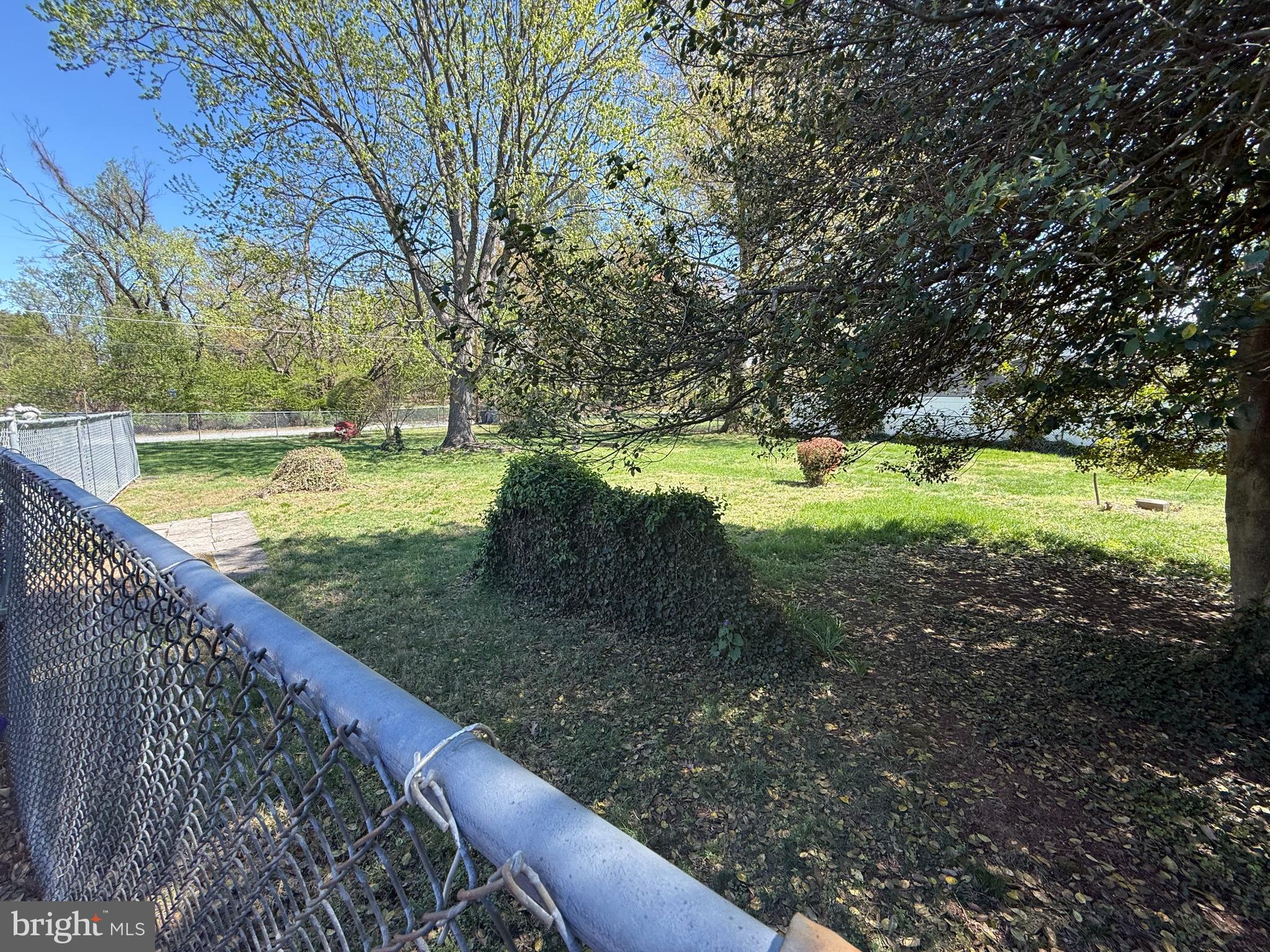 NORTH IDYLWOOD - Residential