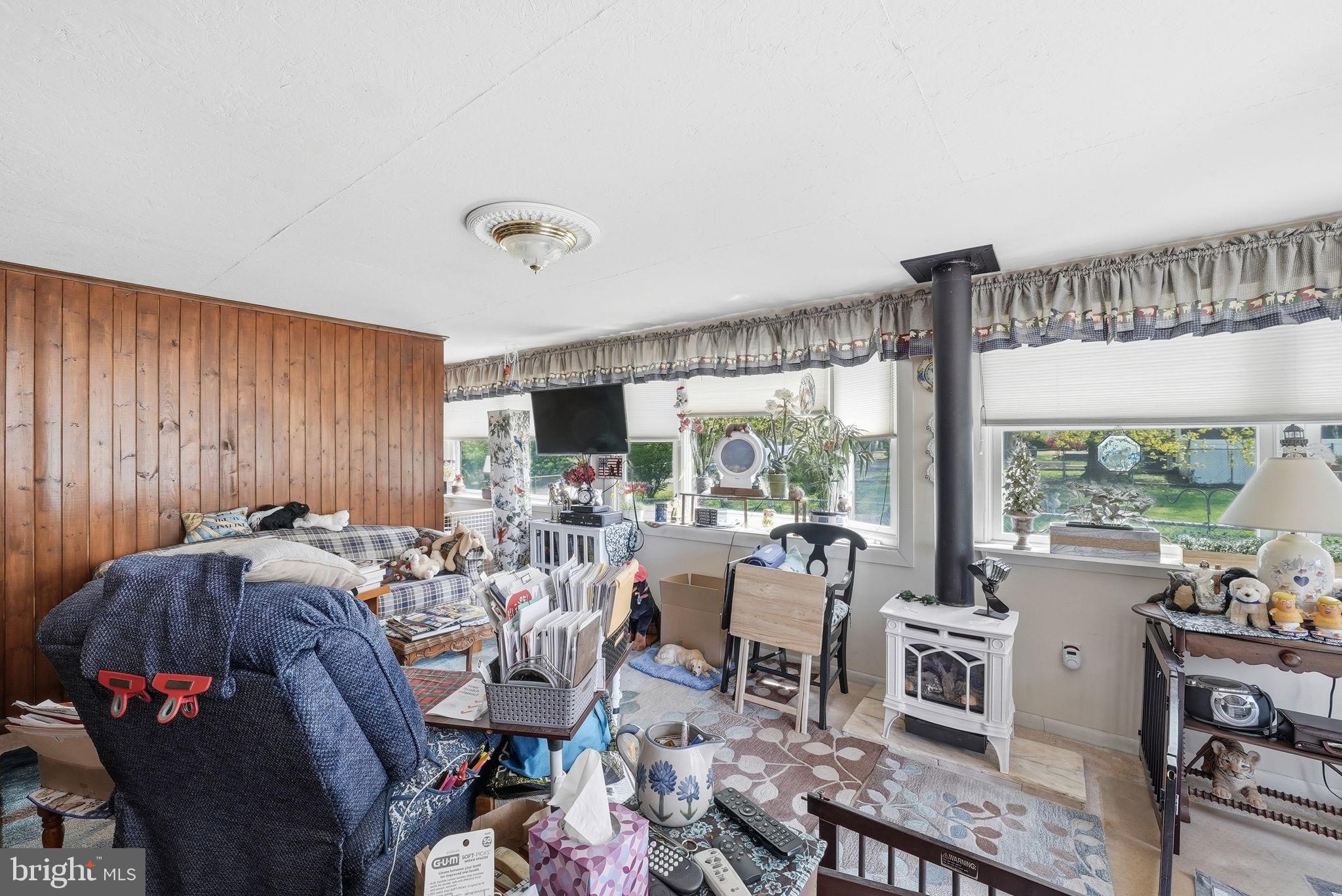 NORTH IDYLWOOD - Residential