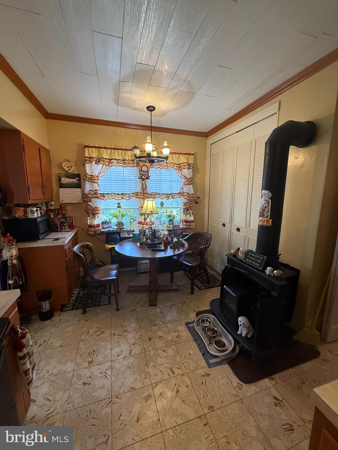 NORTH IDYLWOOD - Residential