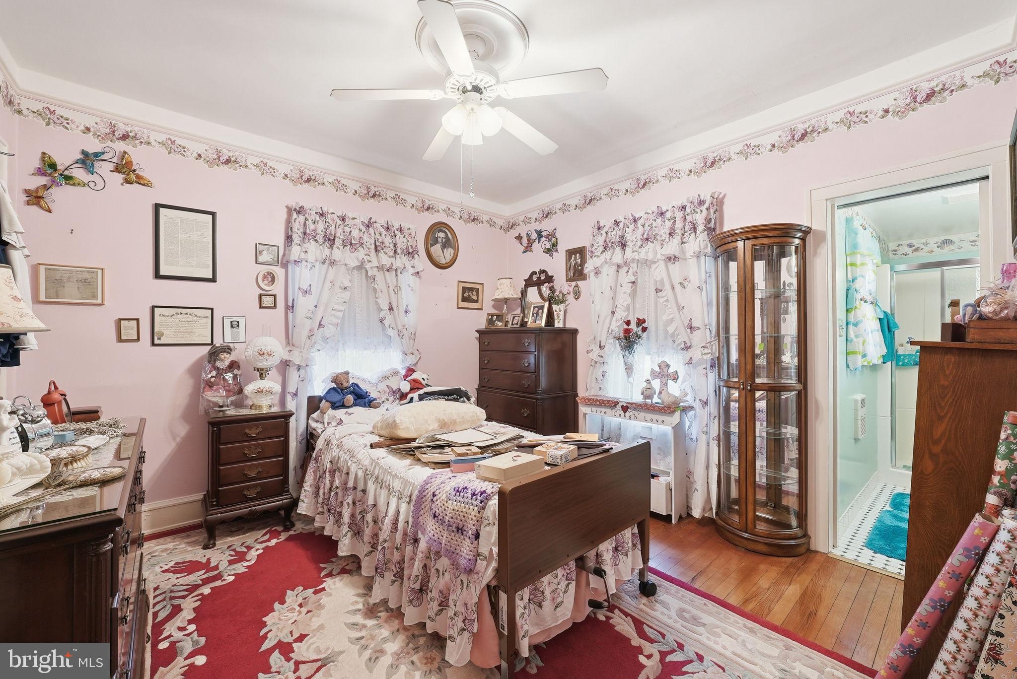 NORTH IDYLWOOD - Residential