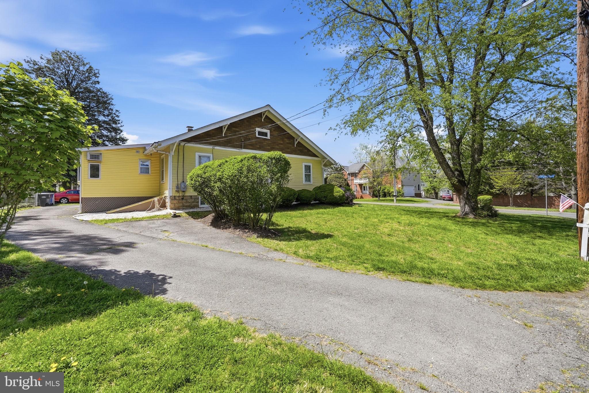 NORTH IDYLWOOD - Residential