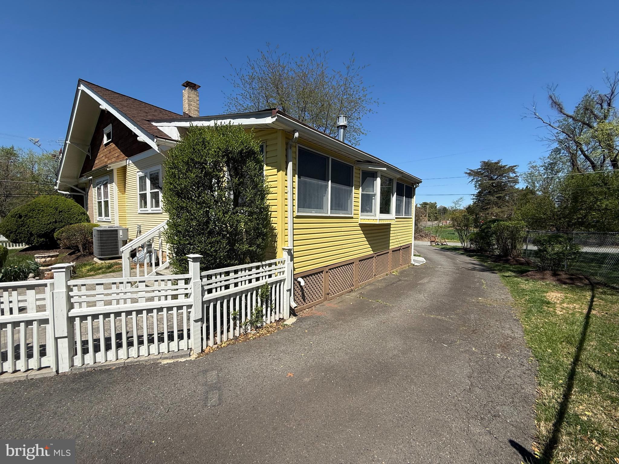 NORTH IDYLWOOD - Residential