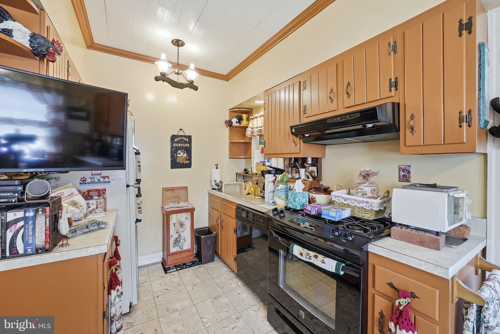 NORTH IDYLWOOD - Residential