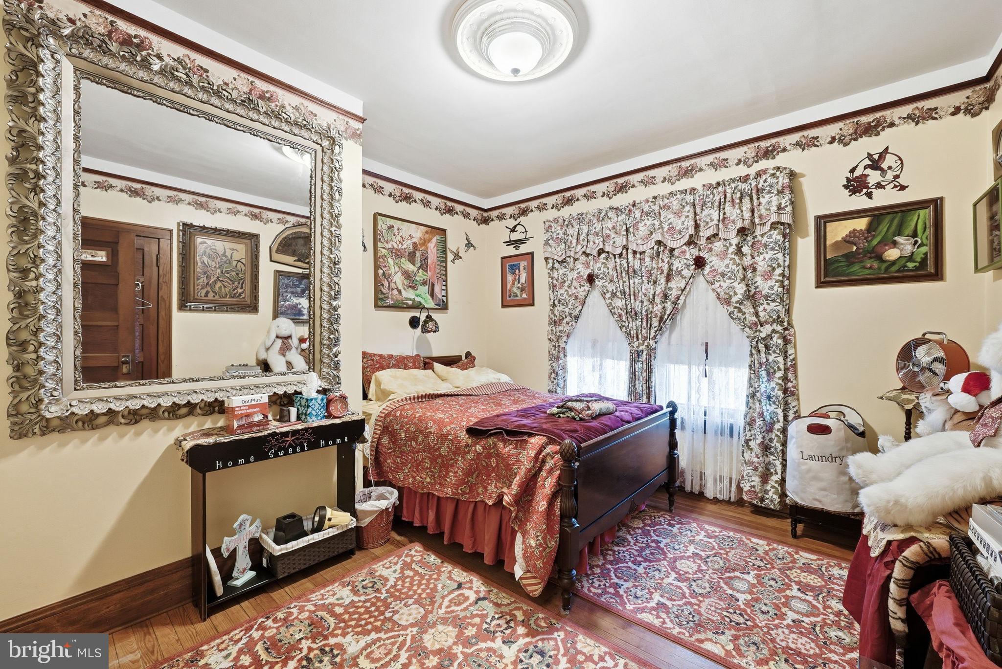 NORTH IDYLWOOD - Residential