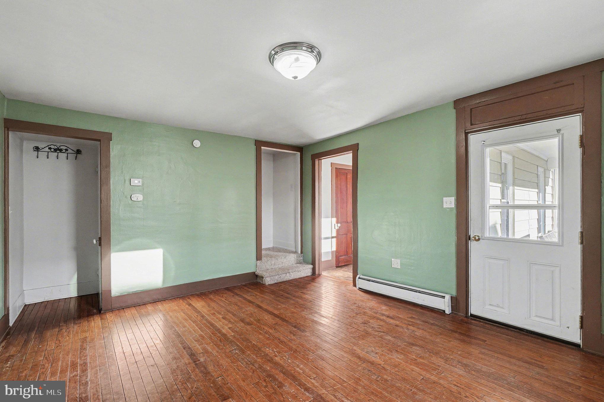 325 E MARKET ST. 329