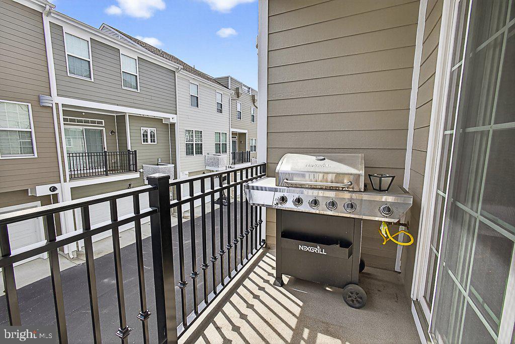 WEST BROAD VILLAGE - Residential