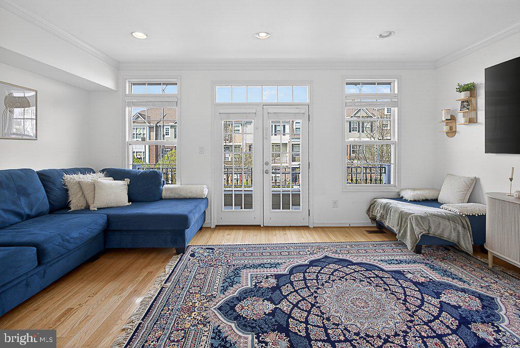 WEST BROAD VILLAGE - Residential