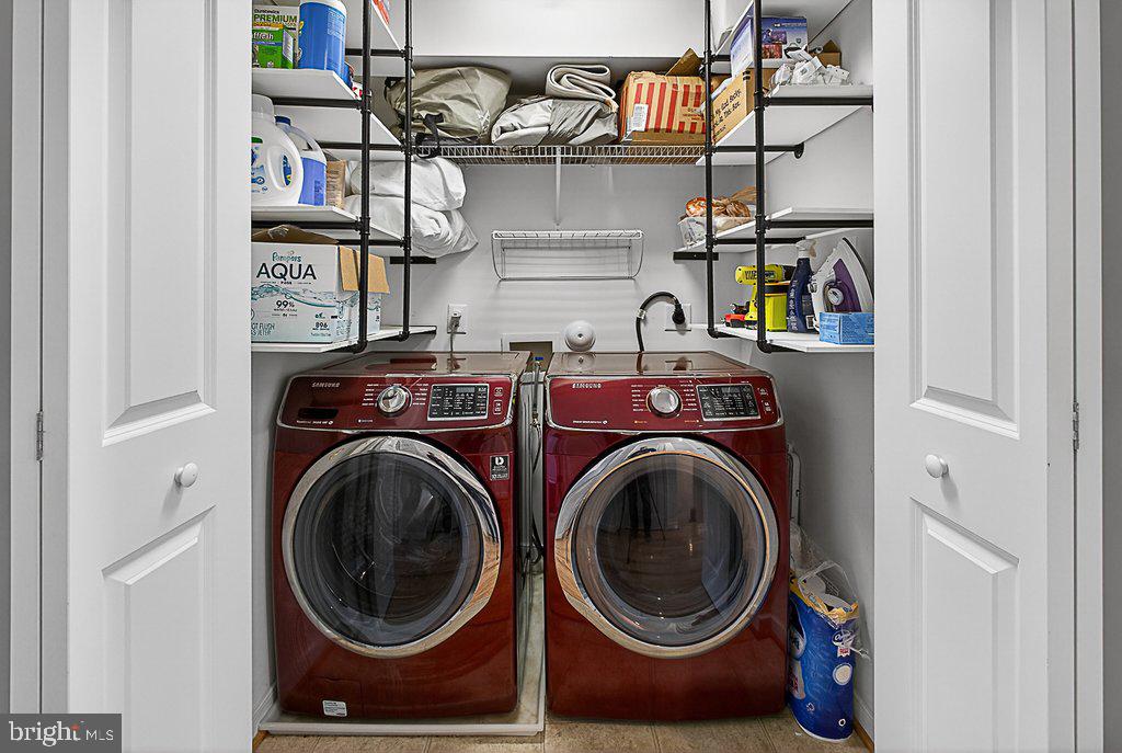 WEST BROAD VILLAGE - Residential