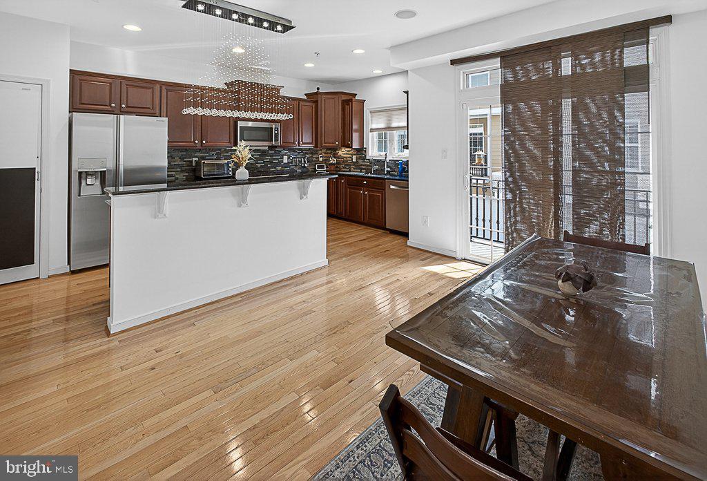 WEST BROAD VILLAGE - Residential