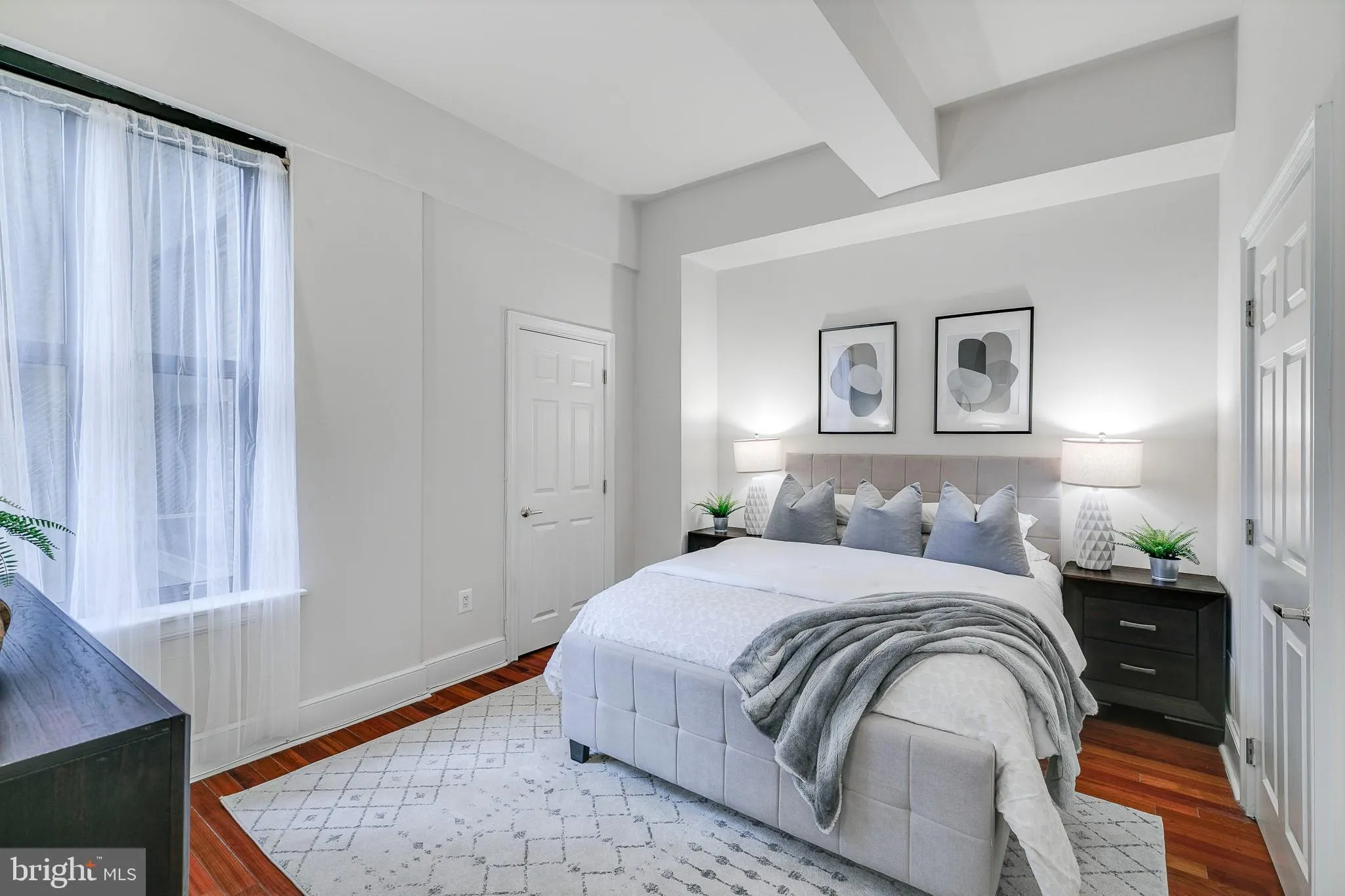 Philadelphia, Pennsylvania 19102, United States, 1 Bedroom Bedrooms, ,1 BathroomBathrooms,Residential,Active,159446